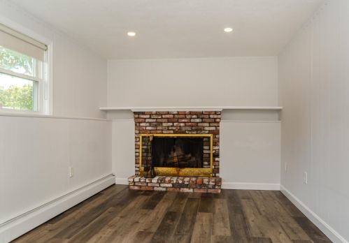 45 Ackerman St, Salem NH  03079-3401 exterior