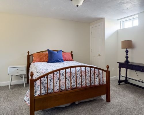 9 Kemble Dr, Shrewsbury MA 01545-1690 exterior