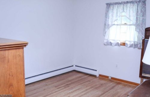 80 Schofield Rd, West Milford Lakes NJ  07480-4562 exterior