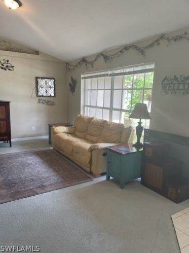 1109 16th Ter, Cape Coral, FL 33909-5394