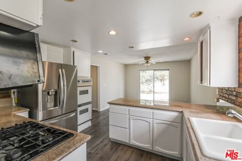 2057 242nd St, Lomita CA  90717-1115 exterior