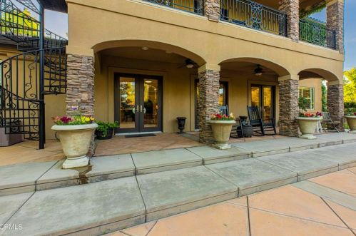 840 Fairway Dr, Bakersfield CA 93309-2416 exterior