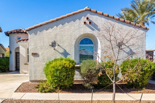 8006 7th Way, Phoenix, AZ 85042-7746