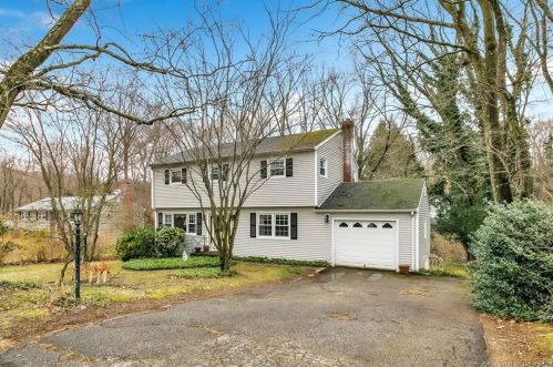 40 Washington St, Bridgeport, CT 06611-4669