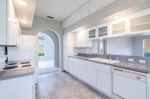 7652 Morningdale Dr, New Port Richey FL 34653-6241 exterior