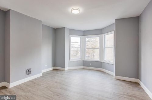 6526 Chew Ave, Philadelphia PA 19120-2332 exterior