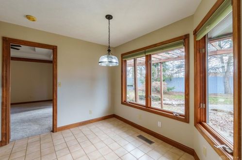 240 Fivepines Ct, Englewood OH  45315-9636 exterior