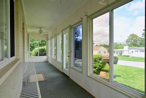 3 Utz Dr, Florence KY  41042-1538 exterior