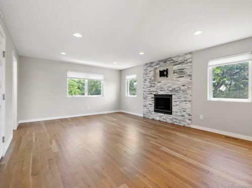 1140 Cook St, Denver CO 80205-5010 exterior