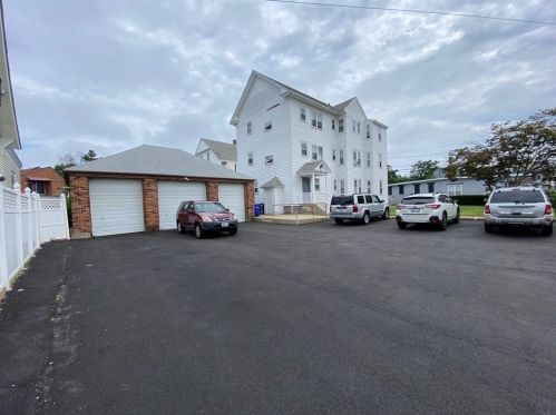203 Laurel Hill Ave, Providence, RI 02909-4516