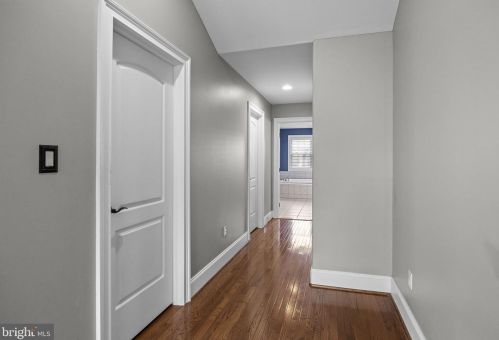 590 Abbey Ct, Blue Bell PA  19422-1303 exterior