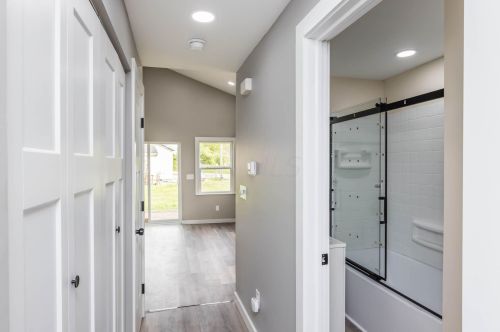 2 Stump St, Mount Vernon OH  43050-1029 exterior