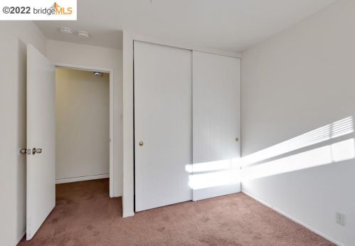 1636 99 Ave, Oakland CA  94605-4814 exterior