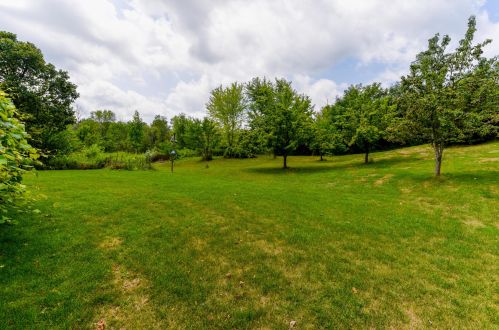 8140 Anna Ave, Waterford WI  53185-1386 exterior