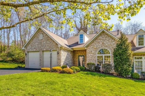 1001 Surrey Woods Dr, Canonsburg, PA 15317-6306