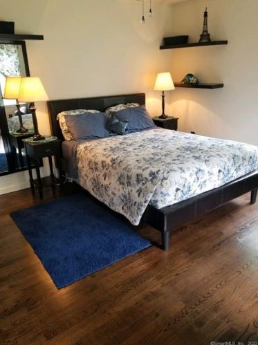 6 Jeremy Dr, East Lyme CT  06333-1544 exterior