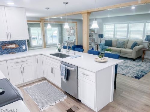 11581 Dogwood Ln, Fort Myers Beach FL  33931-7130 exterior