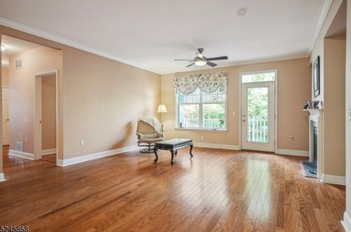 10 Cliff Rd, West Paterson, NJ 07424-4233