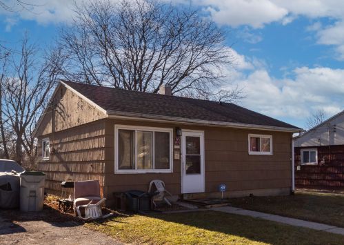 6119 Carmen Ave, Milwaukee, WI 53218-2016
