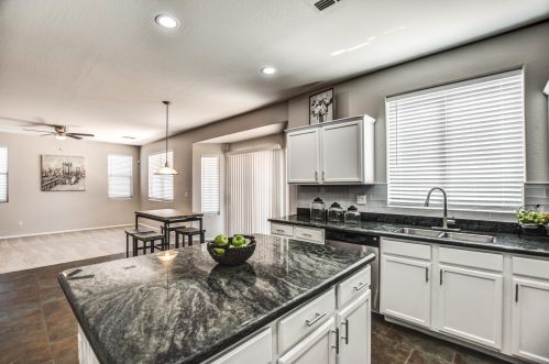 10259 Hilton Ave, Tolleson AZ  85353 exterior