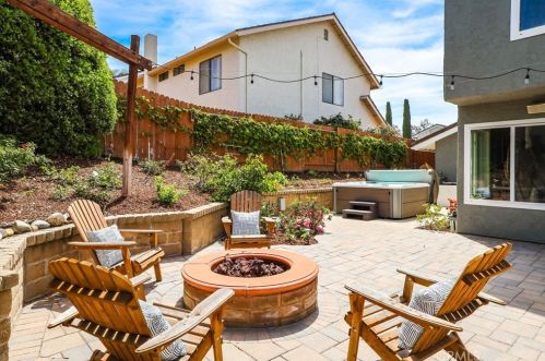 22112 Comanche Rd, El Toro CA  92630-3510 exterior