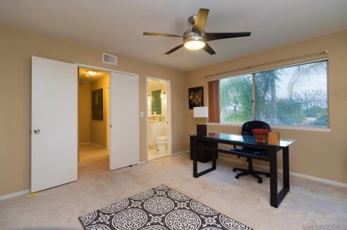 172 Santa Maria Ct, Vista CA  92083-5823 exterior