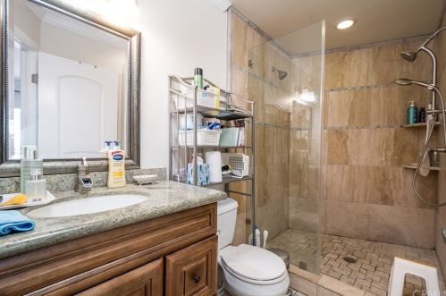 1050 Avocado Crst Rd, La Habra CA 90631-8108 exterior