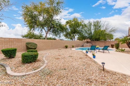 3890 Ashley Dr, Chandler AZ 85249-5261 exterior