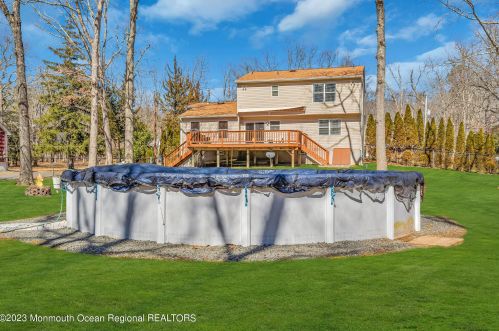 57 Thompson Bridge Rd, Jackson Twp NJ  08527-4623 exterior