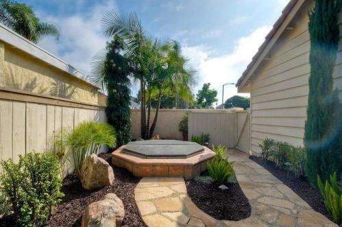 1763 Gascony Rd, Encinitas CA  92024-1226 exterior