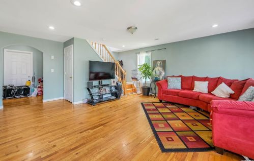 86 Glenmore Ave, Central Islip NY  11722-1913 exterior