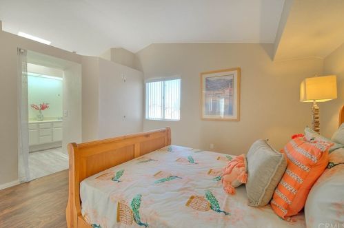 751 Larch Ave, Rialto CA  92376-4751 exterior