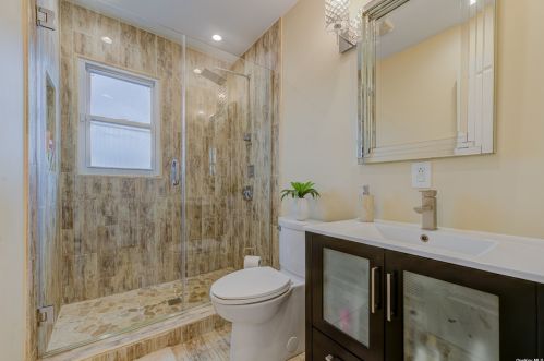 5 Monaco Ave, Floral Park NY  11003-4209 exterior