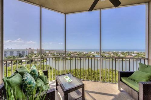 4182 Bay Beach Ln, Fort Myers Beach, FL 33931-4903