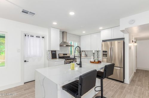 7629 Earll Dr, Scottsdale AZ  85251-6510 exterior
