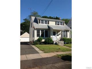 684 Cleveland Ave, Bridgeport, CT 06604-1605