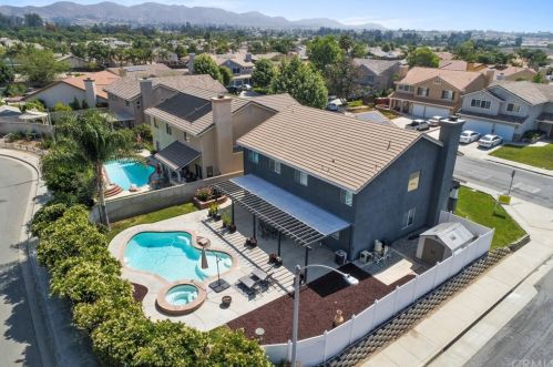32757 Starlight St, Wildomar, CA 92595-8079
