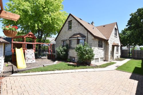 3009 77 St, Milwaukee WI 53222-5018 exterior