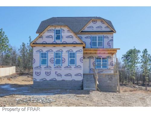 424 Executive Dr, Lillington, NC 27546