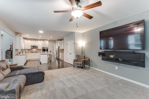 181 Empress Alexandra Pl, Fredericksburg VA  22406-4085 exterior