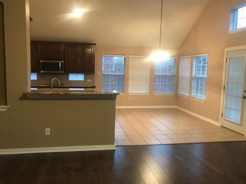 4205 Calloway Dr, Midlothian TX  76063-5405 exterior