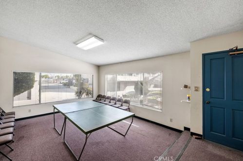 15305 Berendo Ave, Gardena CA  90247-4164 exterior