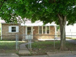 4529 Auburn Rd, Huntington, WV 25704-1001