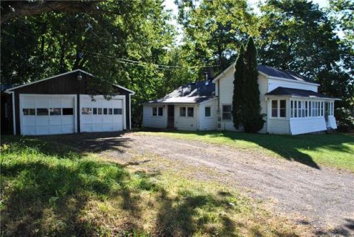 5712 Russell Rd, Williamson, NY 14589-9303