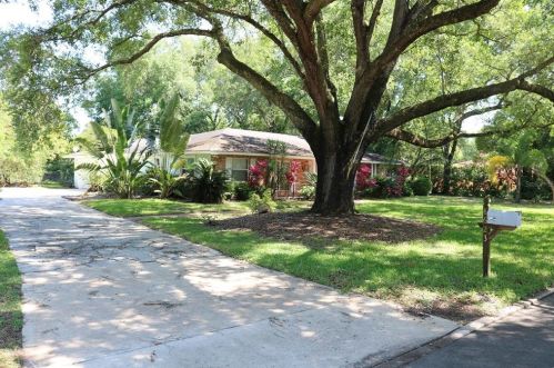 8623 Caracas Ave, Orlando, FL 32825-7904