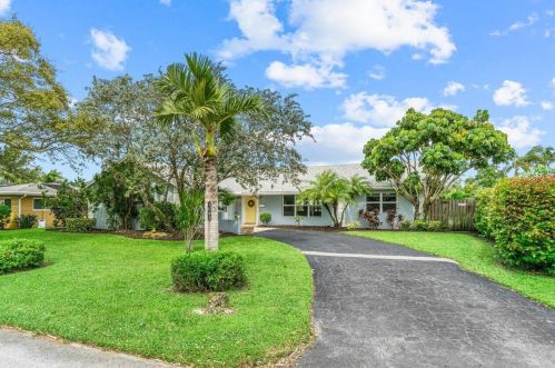 1041 3rd St, Boca Raton, FL 33486-4553