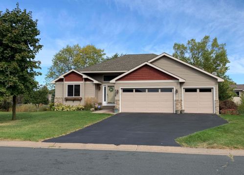 6228 151st St, Lino Lakes, MN 55038-7432