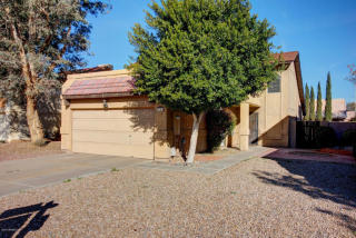 3714 Ivanhoe St, Chandler, AZ 85226-2214