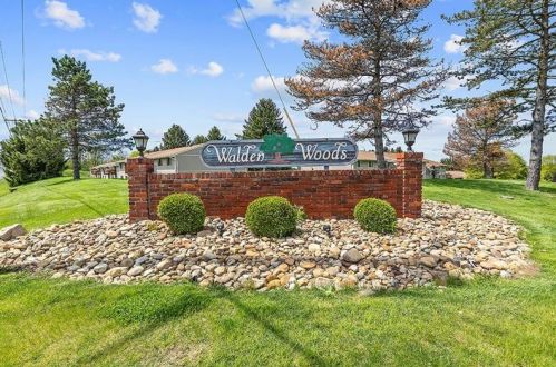 502 Bayberry Ln, Imperial PA  15126-9661 exterior