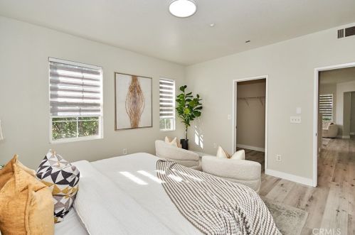 1218 Timberwood, Irvine CA  92620-0276 exterior